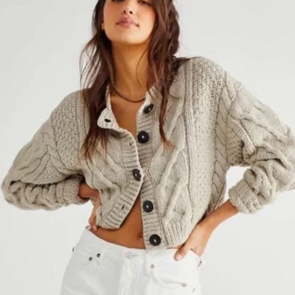 Free People Sweaters - 🆕 Free People - Crop Cardi